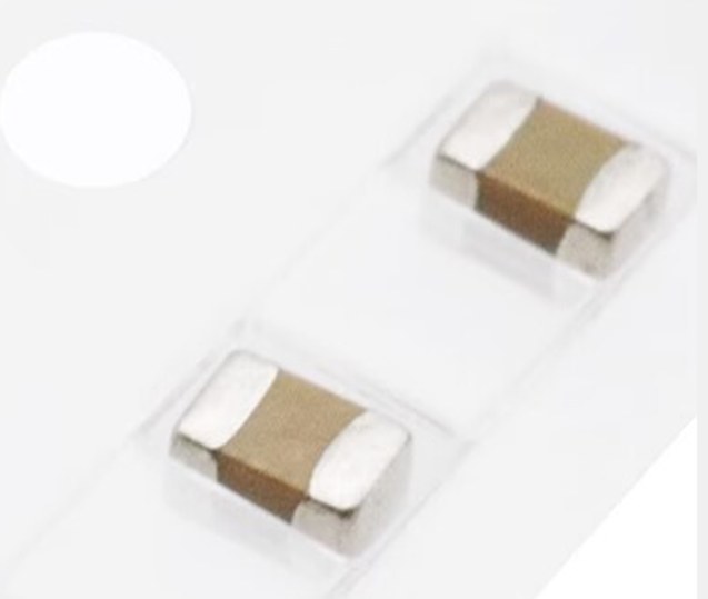 Capacitor Cerâmico SMD 330 pF 50V